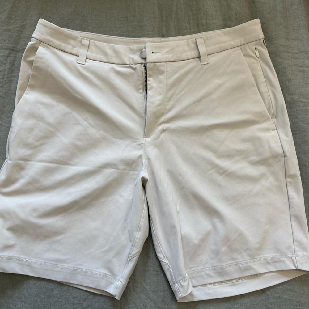 Lululemon Commission shorts 9’ inseam